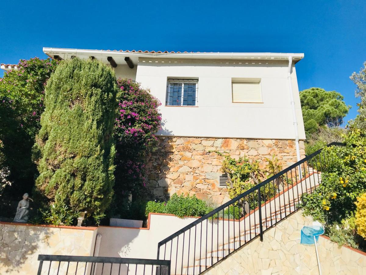 Mediterranean Villa Investingspain Sea View And Pool Lloret de Mar Exterior foto
